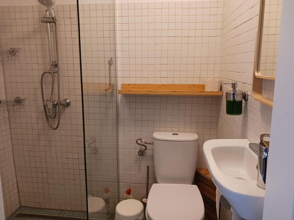Squat Deluxe Berlin, The Hostel Esterno foto